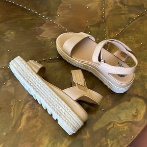Super comfy Sorel espadrilles!